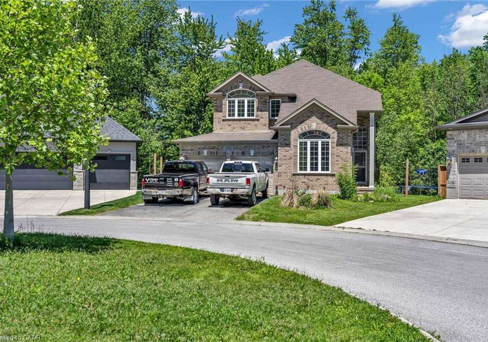 1052-loft-court-london-ontario-40836229