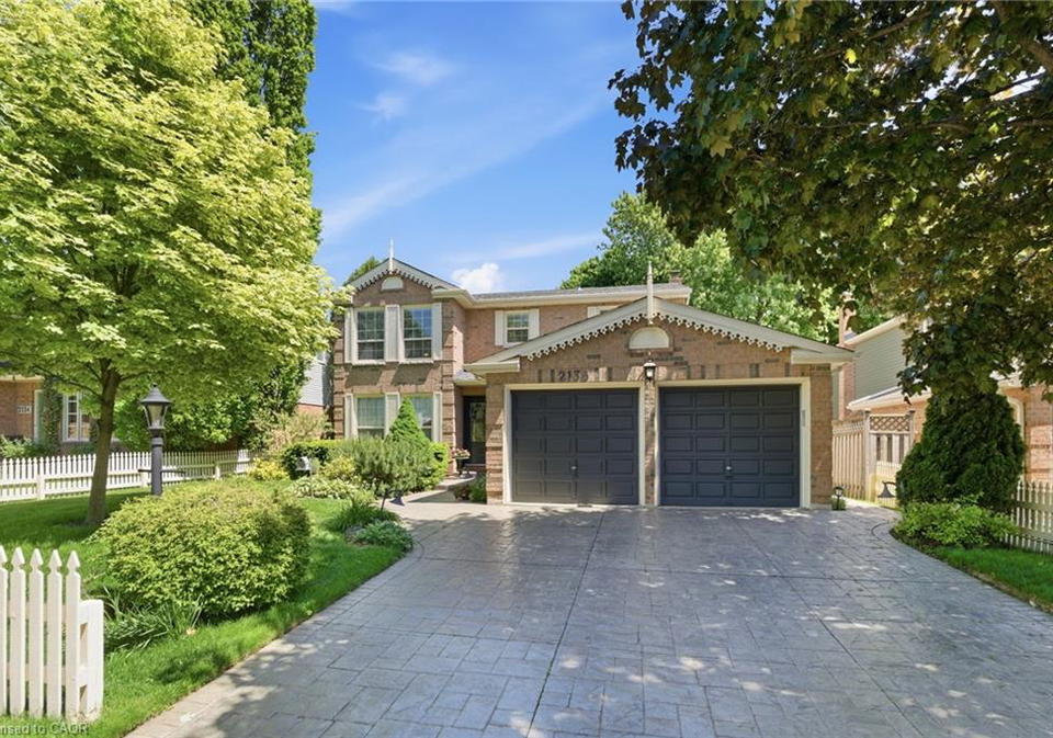 2136-winding-way-burlington-ontario-40836247
