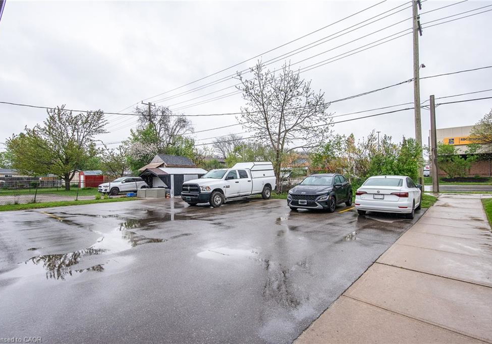 39-secord-avenue-kitchener-ontario-40836299