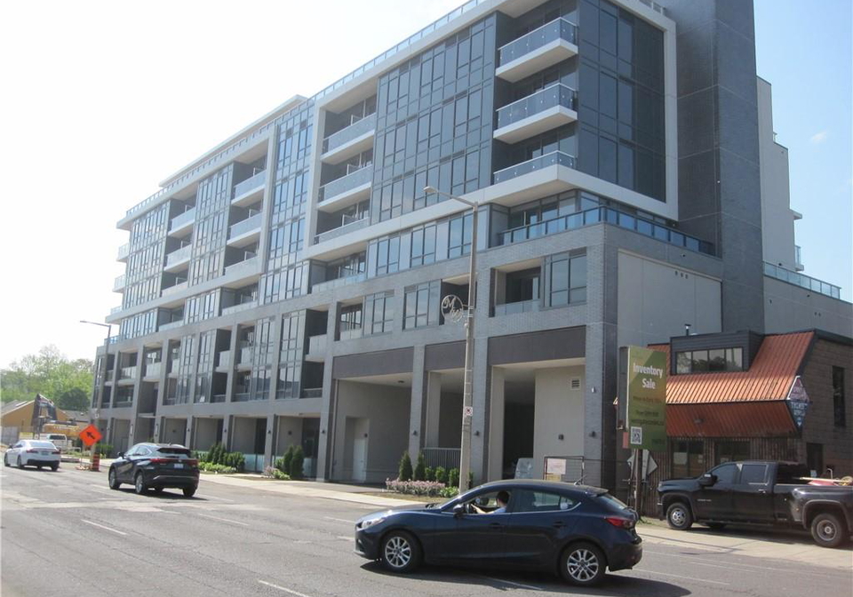 415-main-street-w-hamilton-ontario-40836308