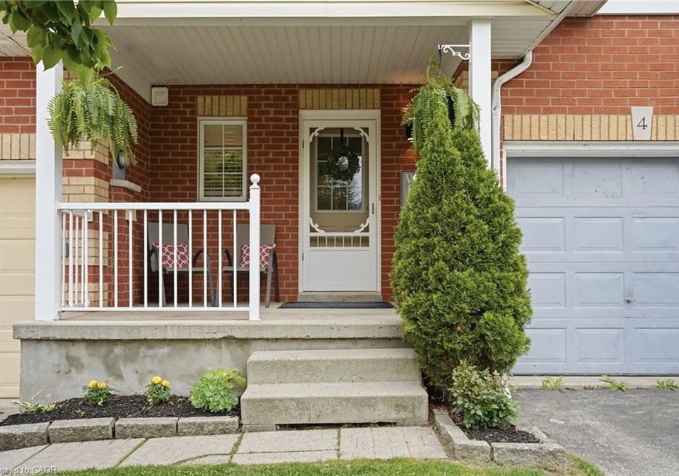 6-harness-lane-elmira-ontario-40836313