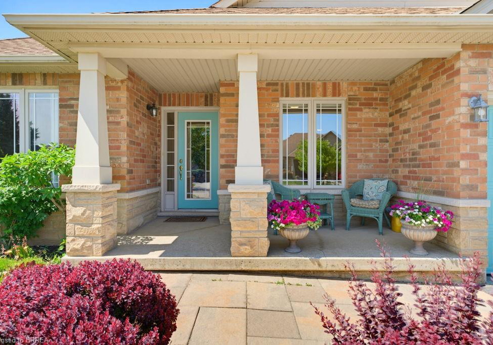 30-cobblestone-drive-paris-ontario-40836317