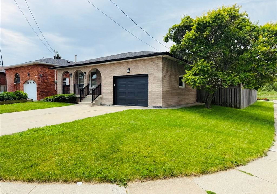 10-enola-avenue-hamilton-ontario-40836323