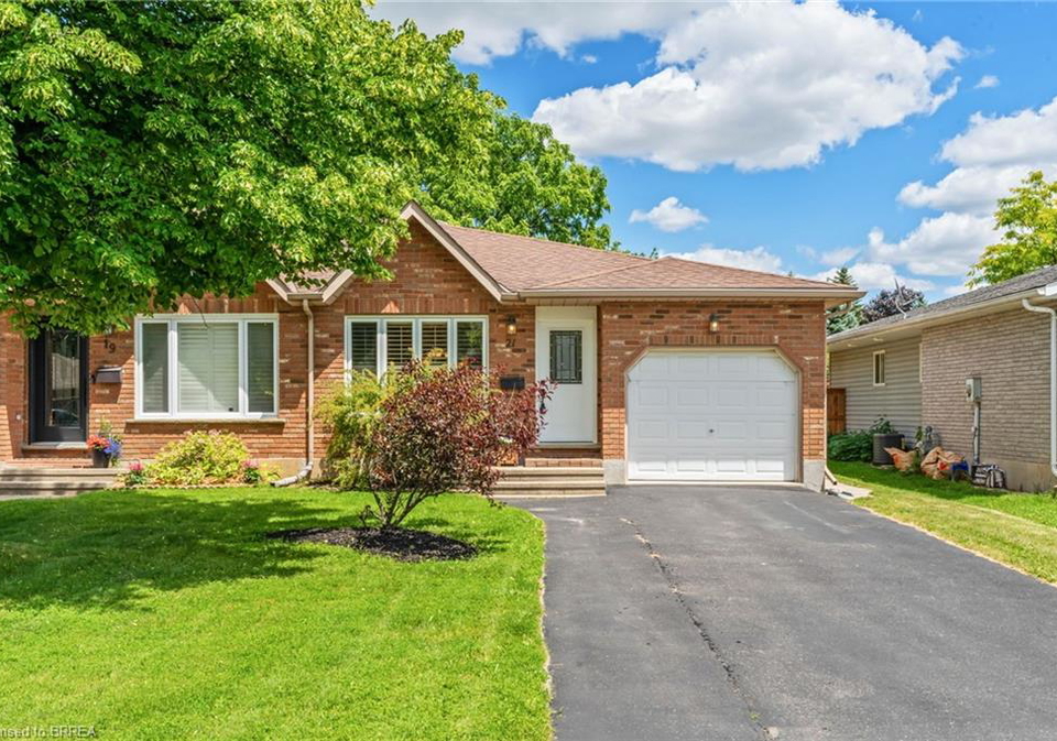 21-court-drive-paris-ontario-40836355