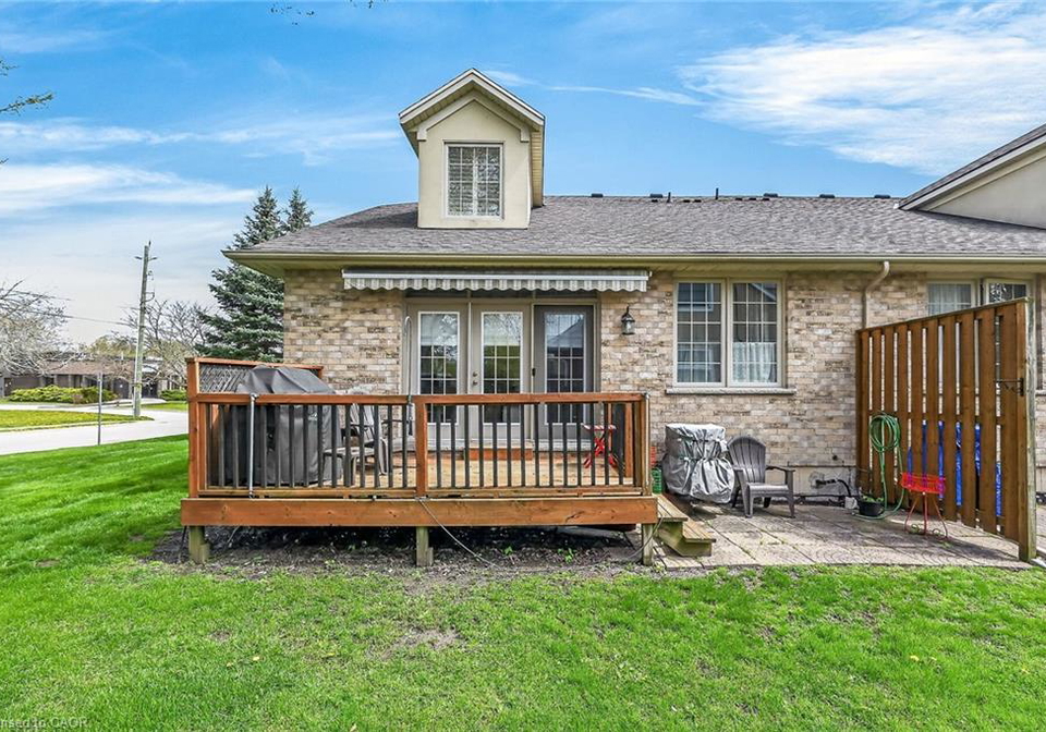 1041-pine-street-dunnville-ontario-40836356