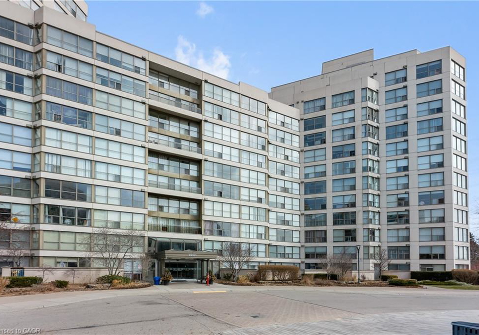 2261-lakeshore-boulevard-w-toronto-ontario-40836396