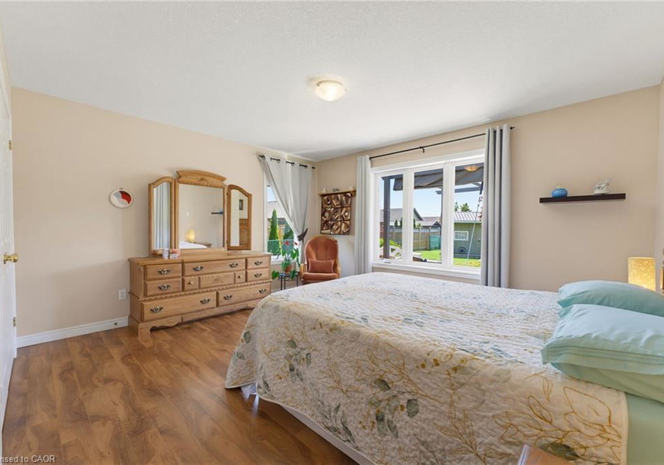 180-armstrong-street-e-listowel-ontario-40836409