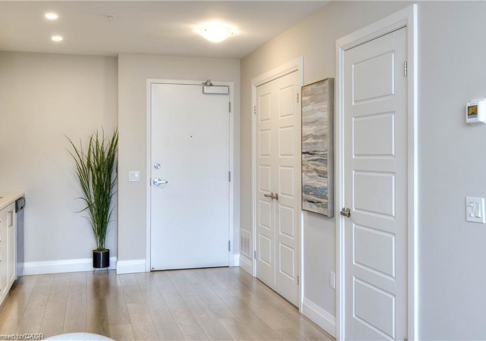 5-wake-robin-drive-kitchener-ontario-40836425