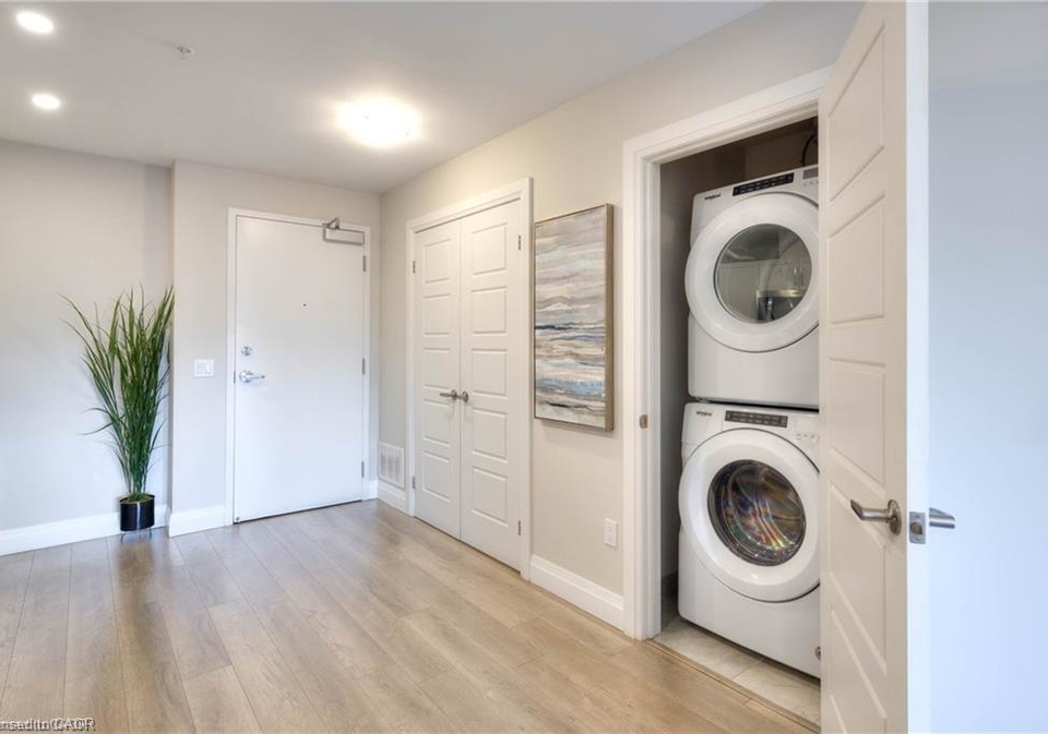 5-wake-robin-drive-kitchener-ontario-40836425