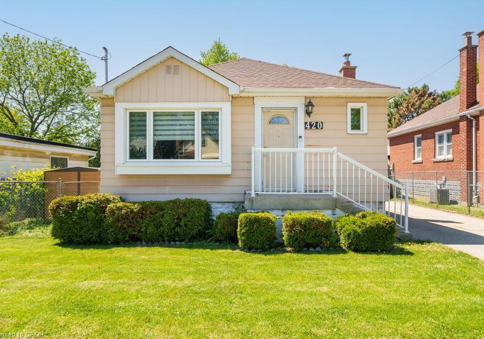420-upper-gage-avenue-hamilton-ontario-40836439