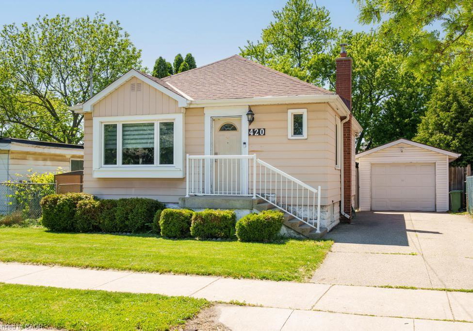 420-upper-gage-avenue-hamilton-ontario-40836439