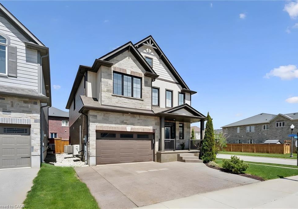 72-elmbank-trail-kitchener-ontario-40836441