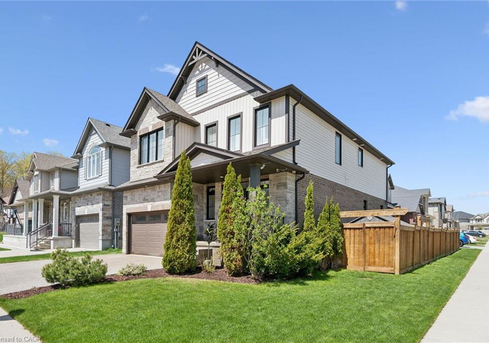 72-elmbank-trail-kitchener-ontario-40836441