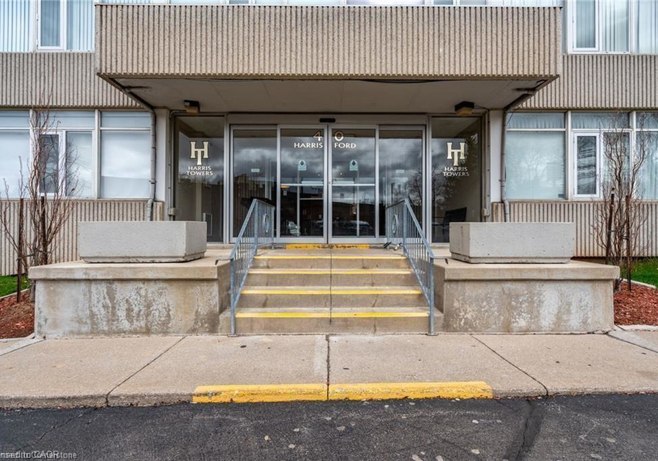 40-harrisford-street-hamilton-ontario-40836446