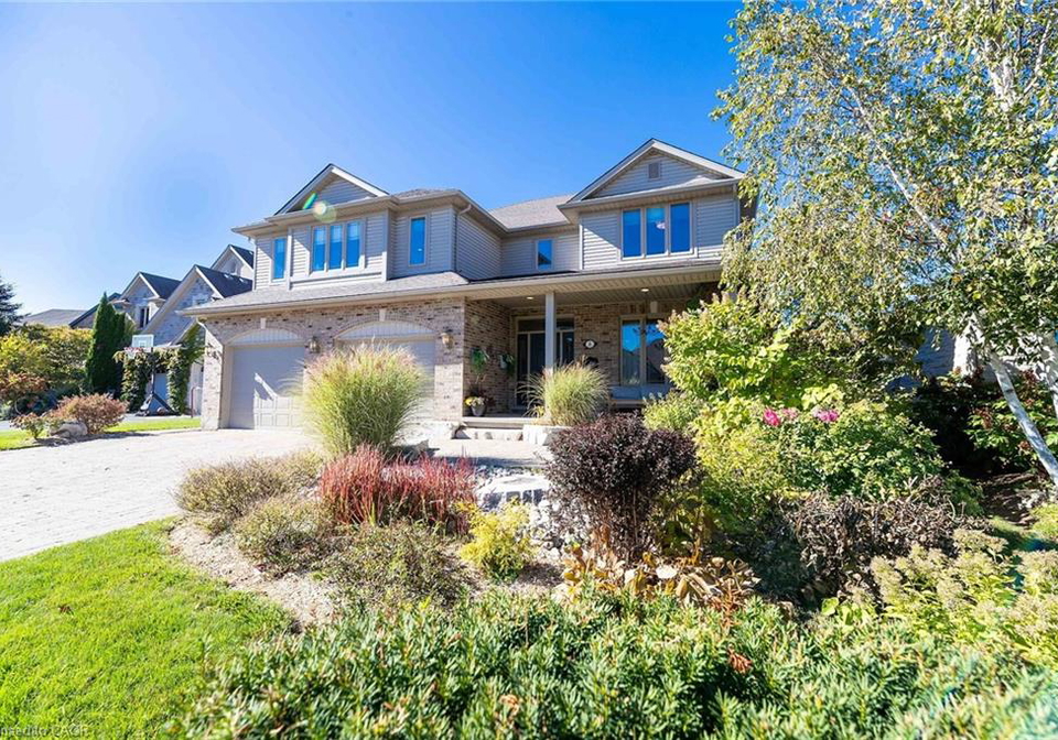 8-zaduk-place-guelph-ontario-40836448