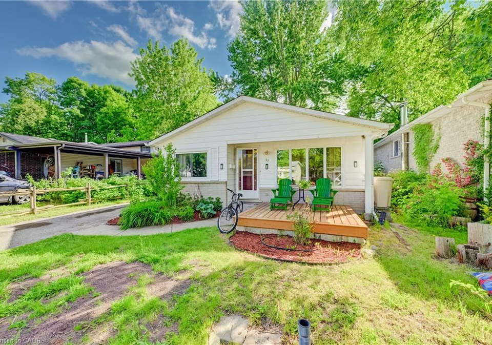 53-helene-crescent-waterloo-ontario-40836486