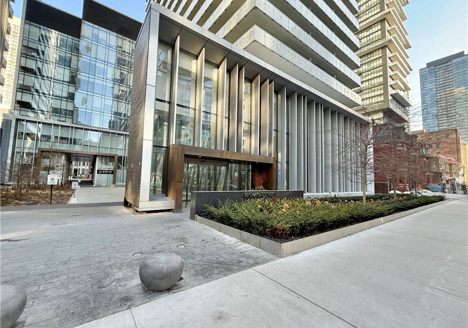 50-charles-street-e-toronto-ontario-40836487