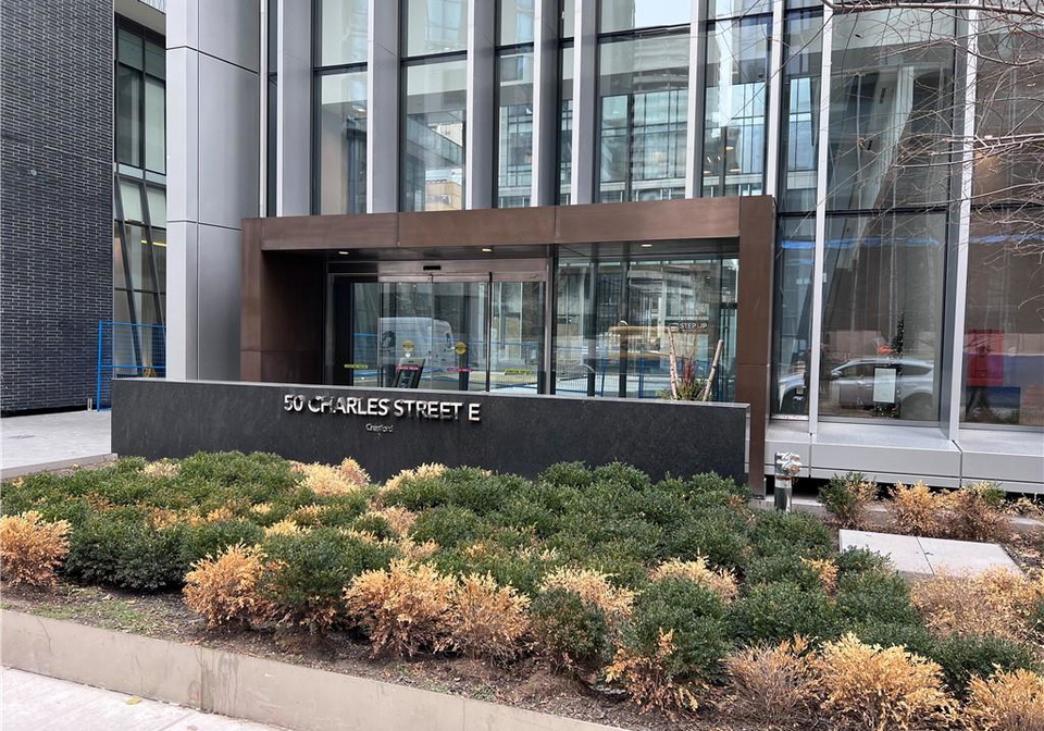 50-charles-street-e-toronto-ontario-40836487