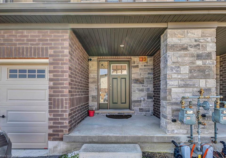 135-hardcastle-drive-cambridge-ontario-40836512