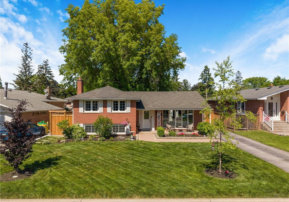 377-duncombe-drive-burlington-ontario-40836536