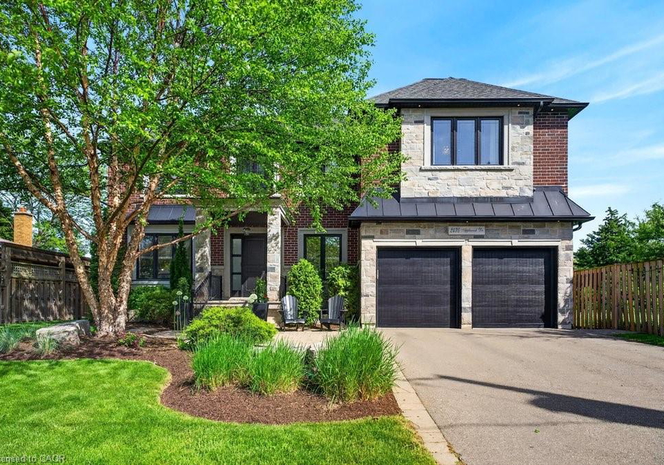 2470-applewood-drive-oakville-ontario-40836553