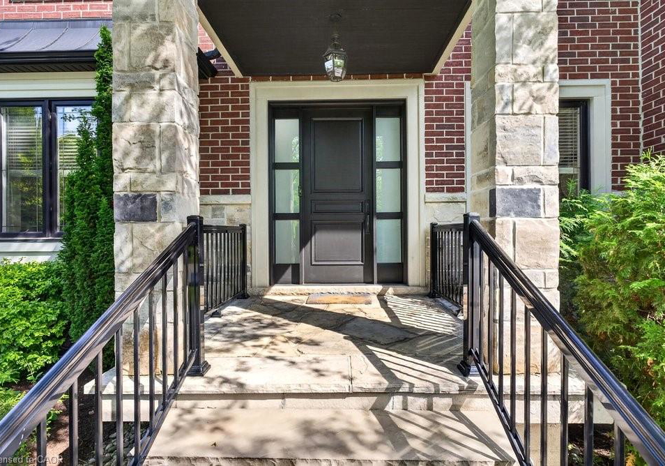 2470-applewood-drive-oakville-ontario-40836553