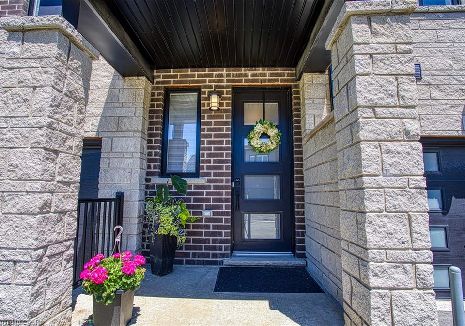 39-bensley-lane-hamilton-ontario-40836555