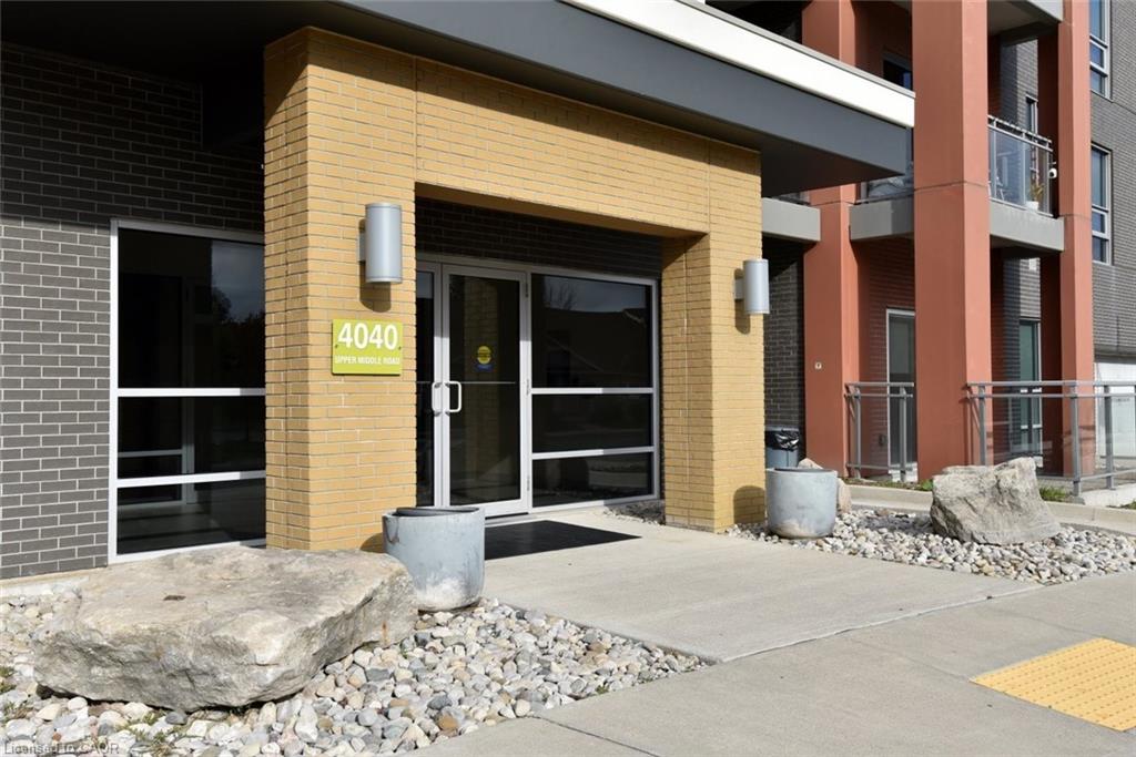 4040-upper-middle-road-burlington-ontario-40836557