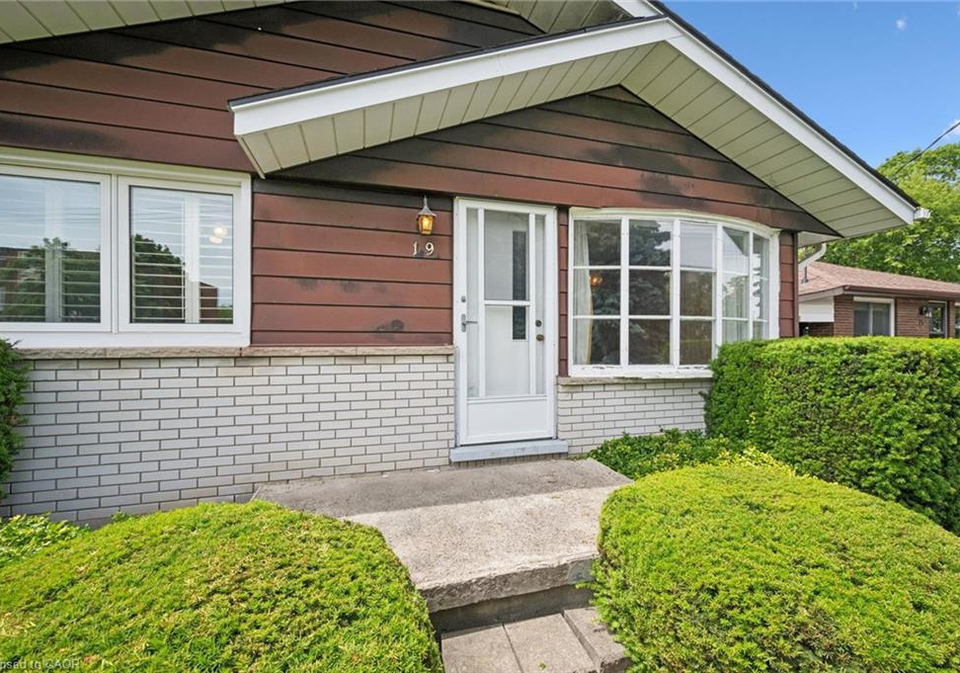 19-weichel-street-kitchener-ontario-40836559