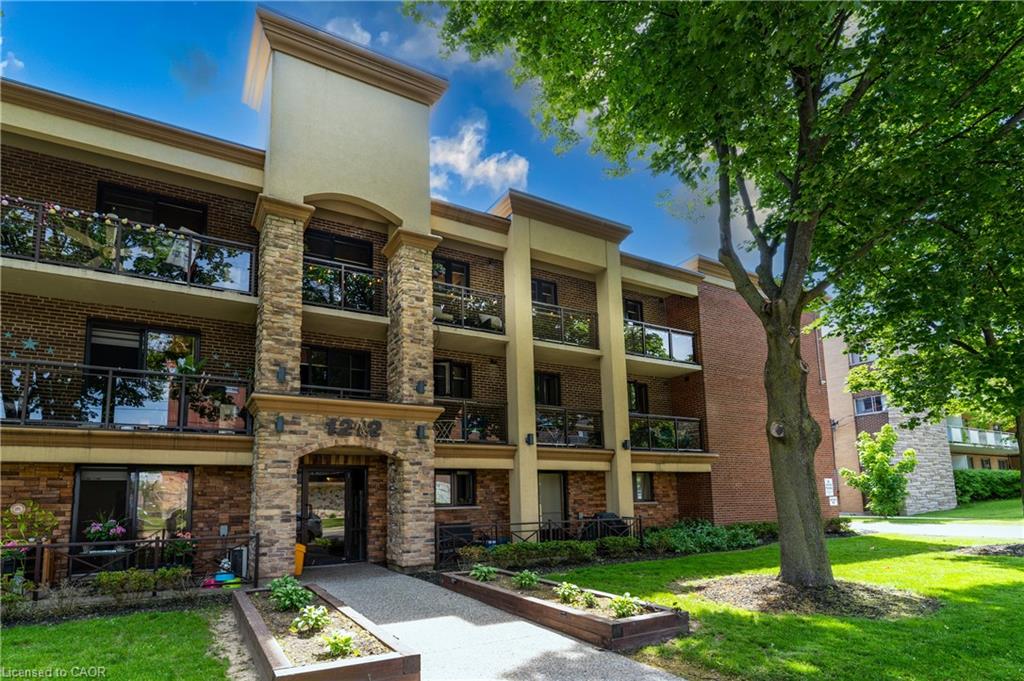 1212-fennell-avenue-e-hamilton-ontario-40836566