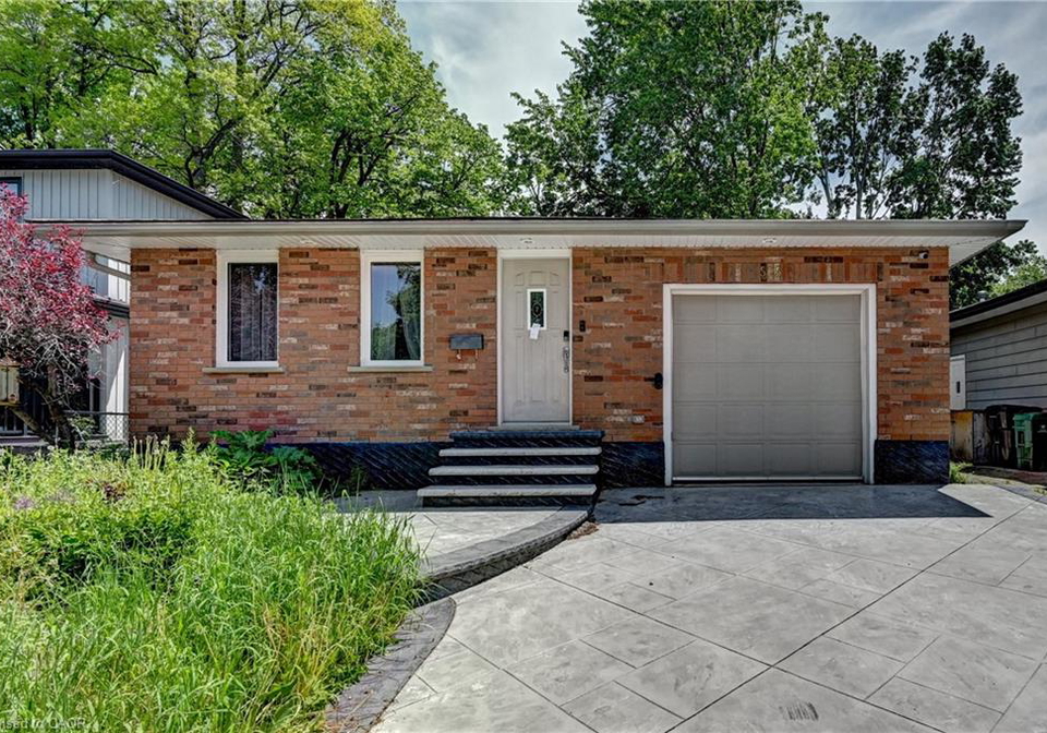 525-fallingbrook-drive-waterloo-ontario-40836577