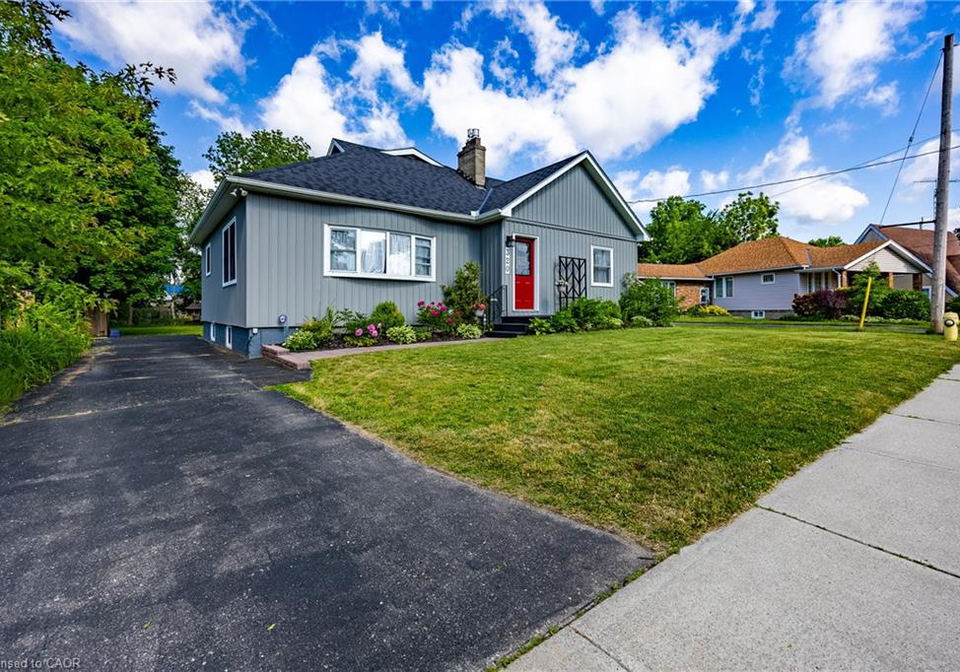 320-queen-street-delhi-ontario-40836589