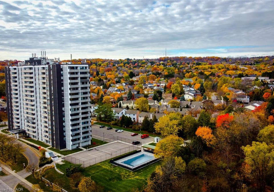 2055-upper-middle-road-burlington-ontario-40836594