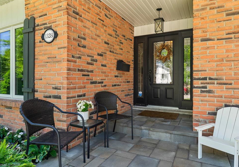 1328-vancouver-crescent-burlington-ontario-40836602