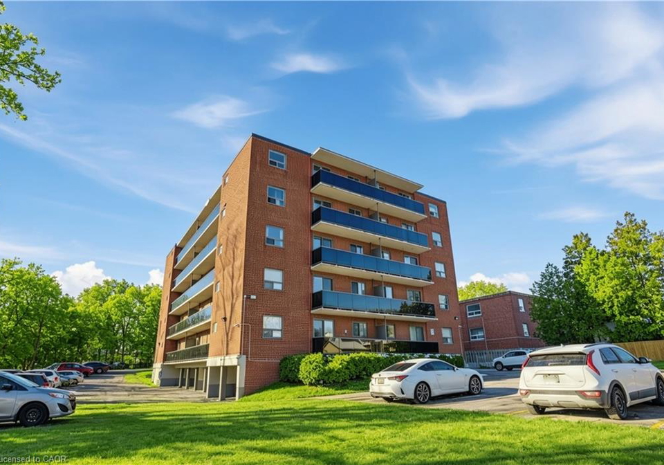 2373-king-street-e-hamilton-ontario-40836626