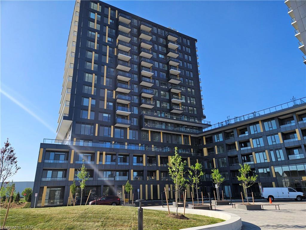 4878-powers-common-burlington-ontario-40836642