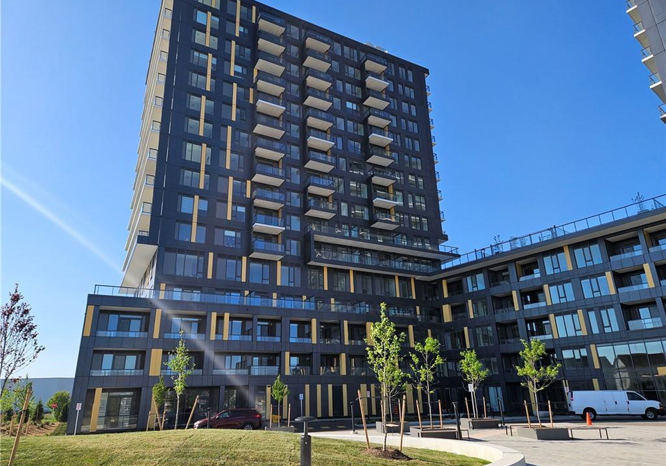 4878-powers-common-burlington-ontario-40836642