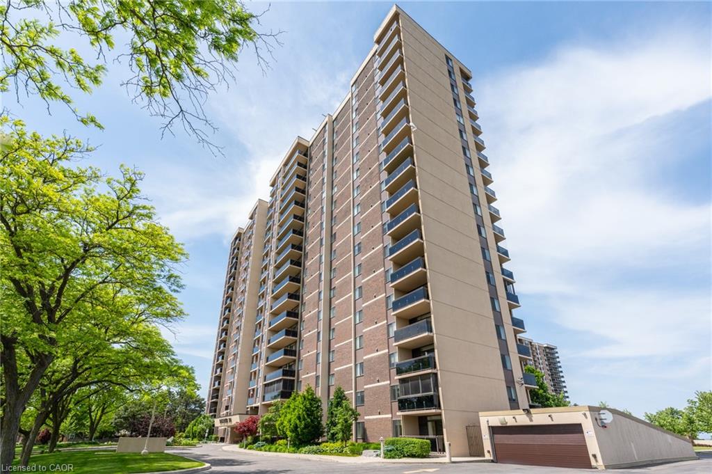 301-frances-avenue-stoney-creek-ontario-40836661