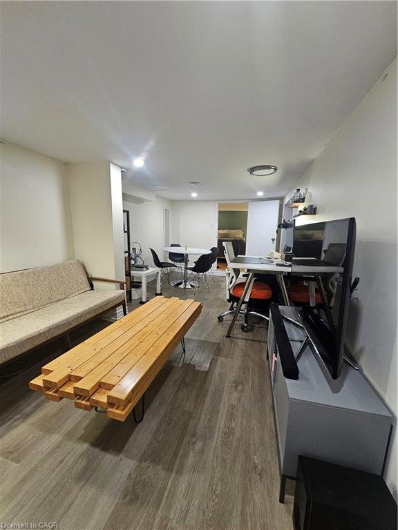 89-south-oval-hamilton-ontario-40836679