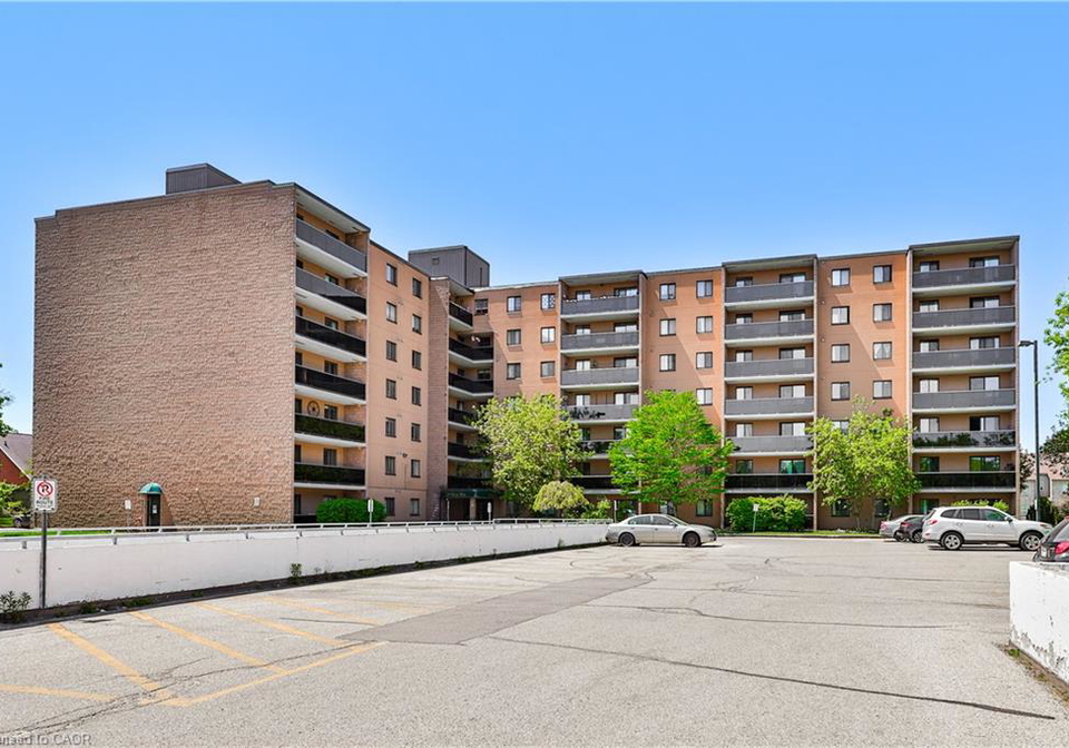 29-west-avenue-kitchener-ontario-40836700