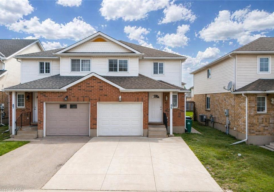 85-activa-avenue-kitchener-ontario-40836736