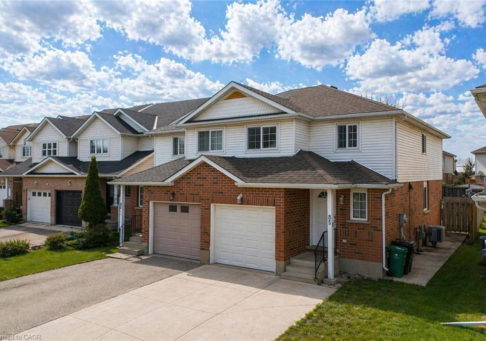 85-activa-avenue-kitchener-ontario-40836736