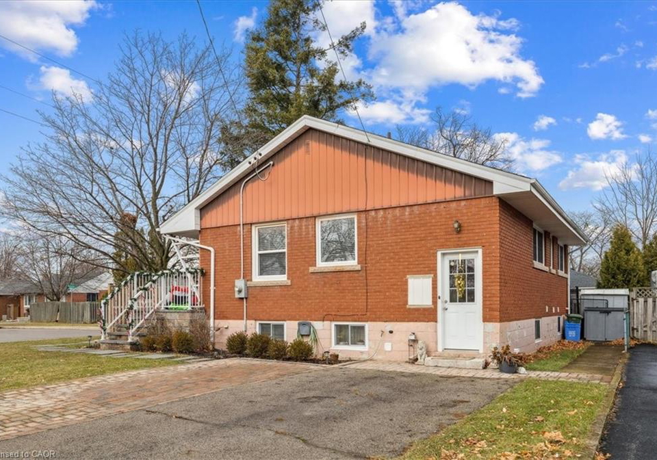 9-grenadier-drive-hamilton-ontario-40836804