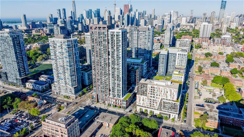 130-river-street-toronto-ontario-40836864
