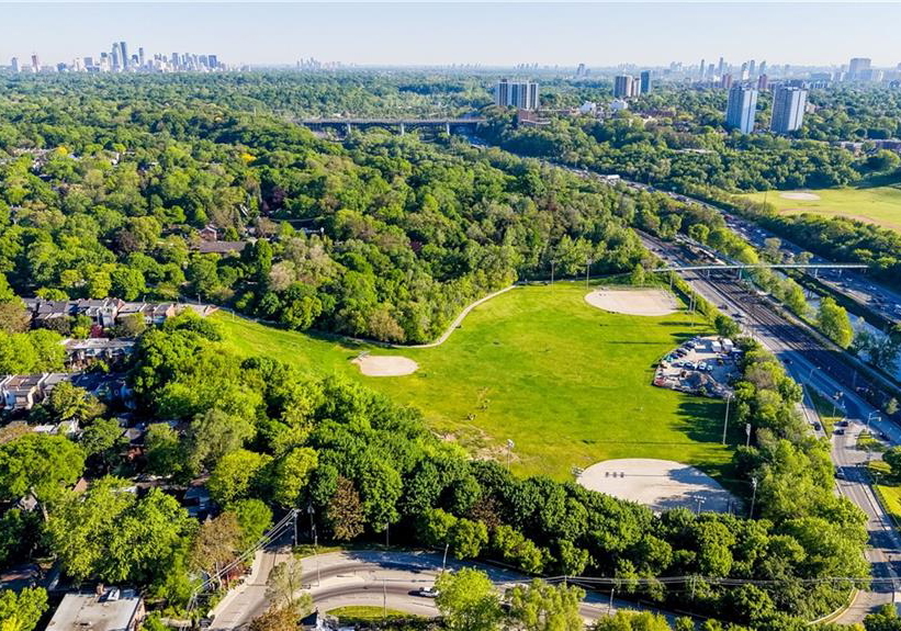 130-river-street-toronto-ontario-40836864