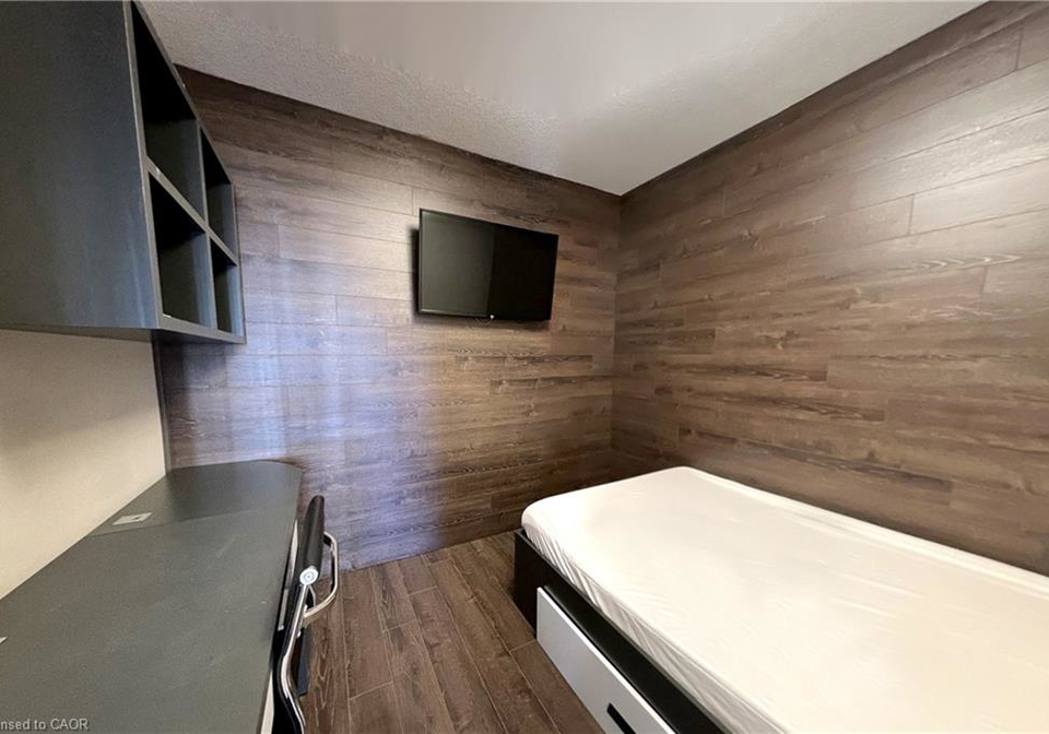 330-phillip-street-waterloo-ontario-40836891