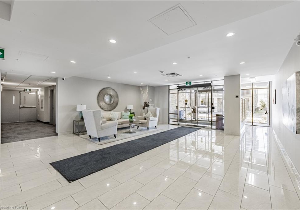 35-southshore-crescent-stoney-creek-ontario-40836895