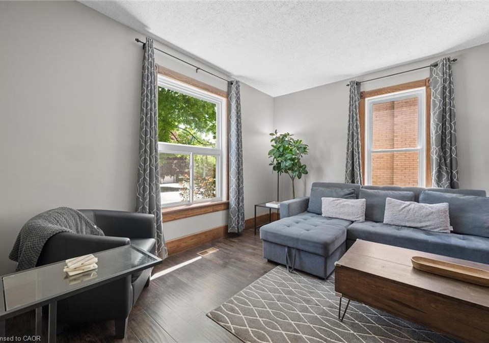 18-duke-street-elmira-ontario-40836942