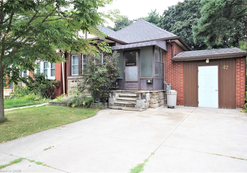 47-marion-avenue-s-hamilton-ontario-40837012