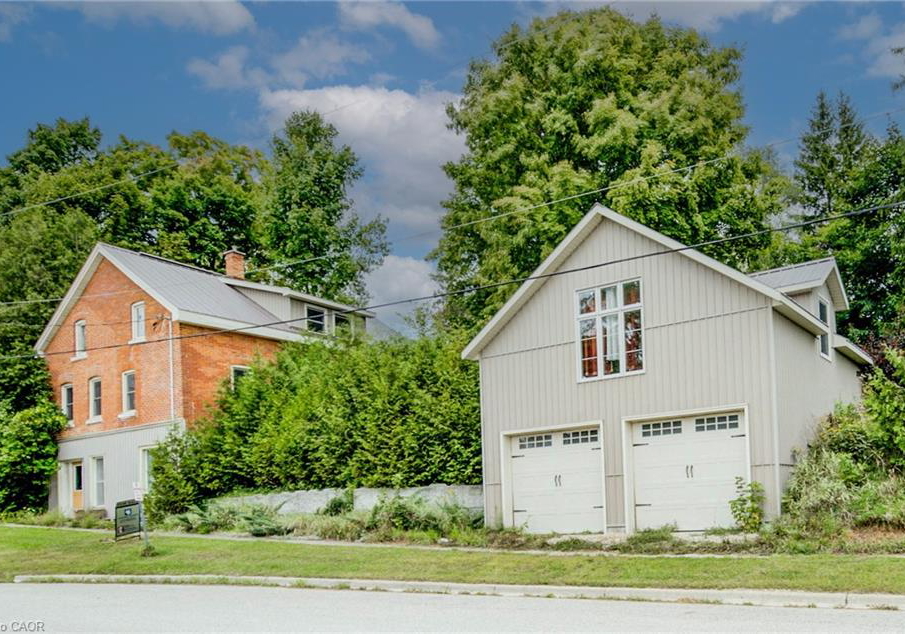 3095-old-mill-street-fordwich-ontario-40837014